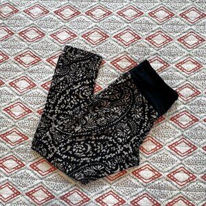 American Eagle Paisley Cotton Cropped Legging